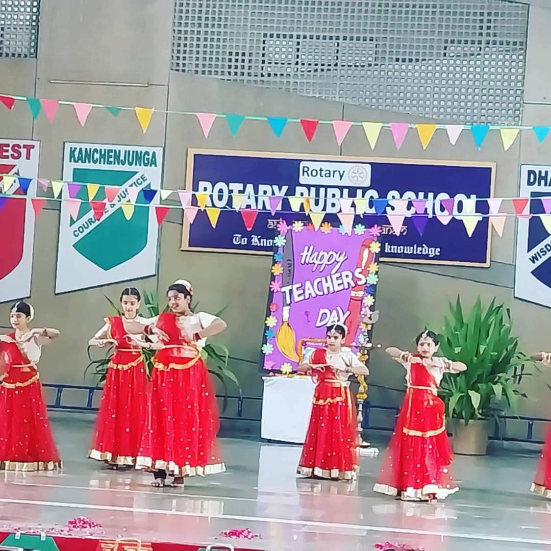 TEACHER'S DAY  AT A GLANCE