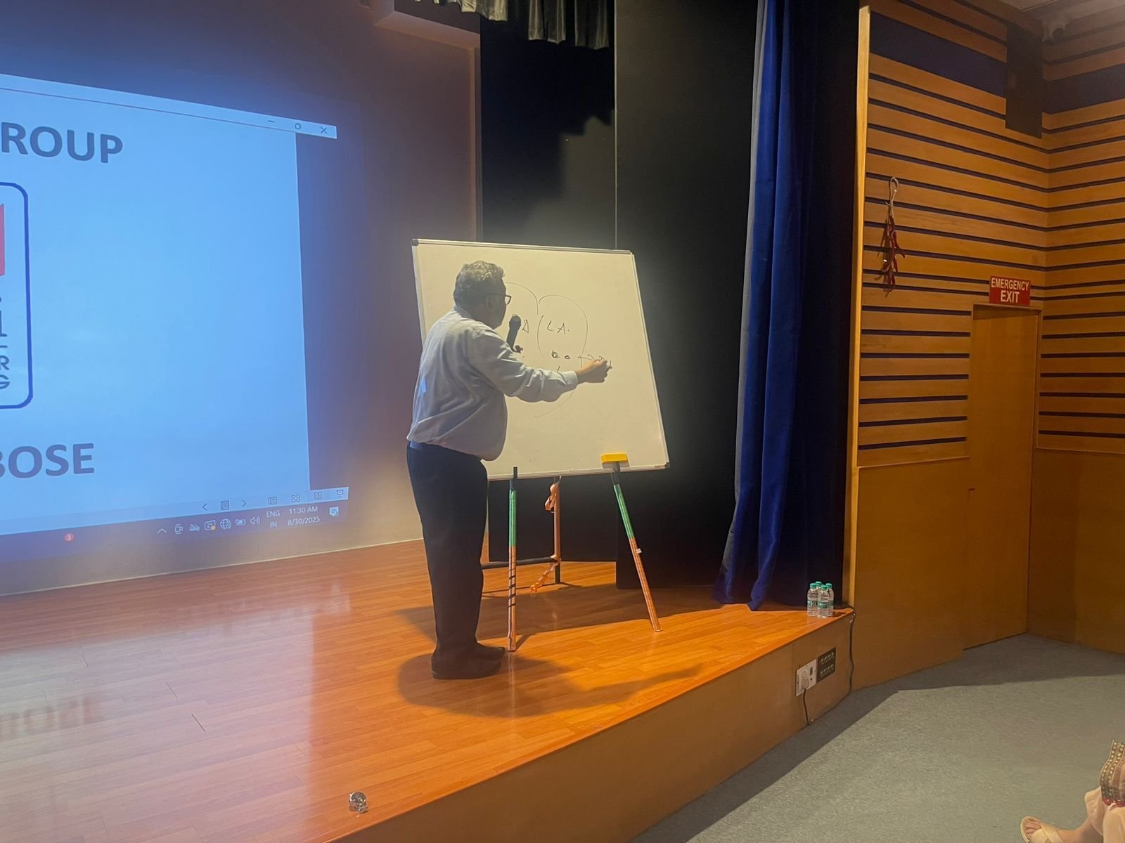 Workshop on “Happy Classroom” for All Faculty Members