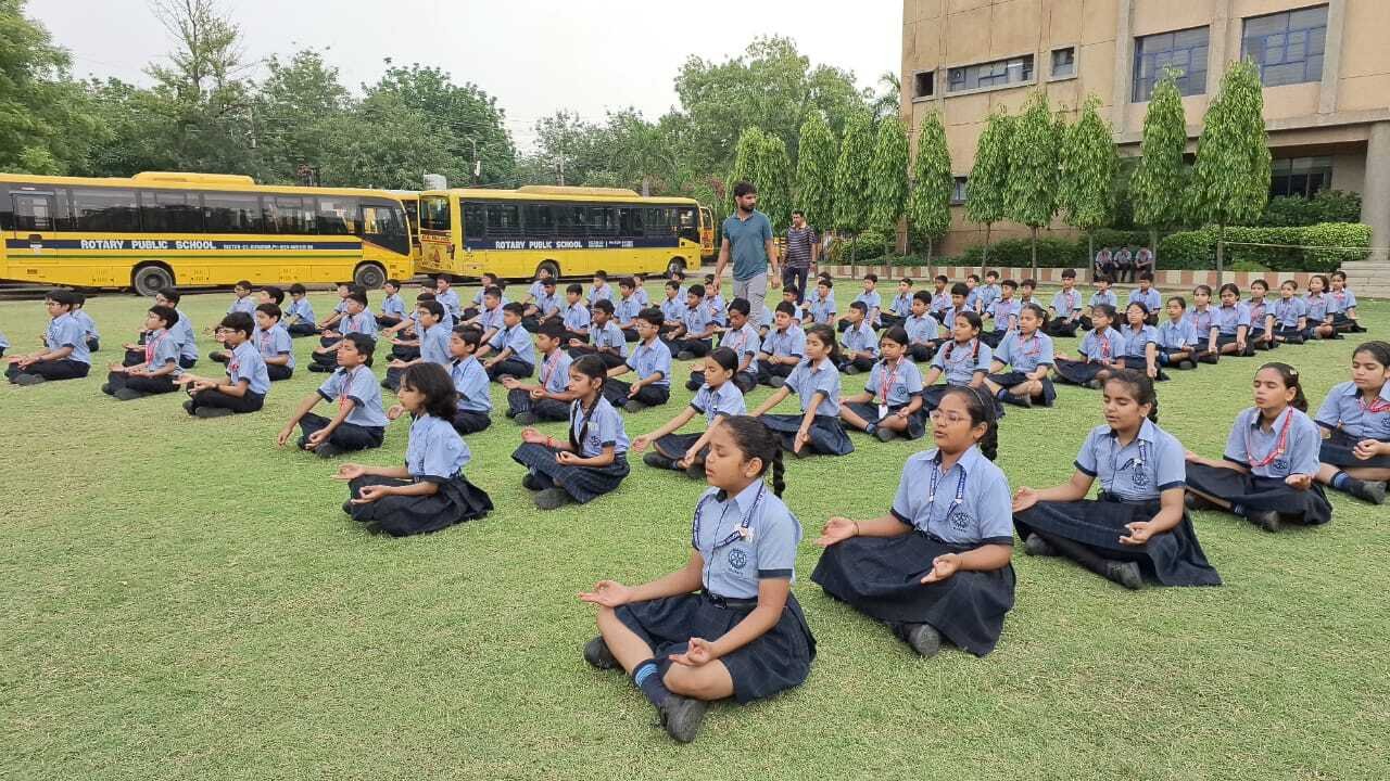 Yoga 2025
