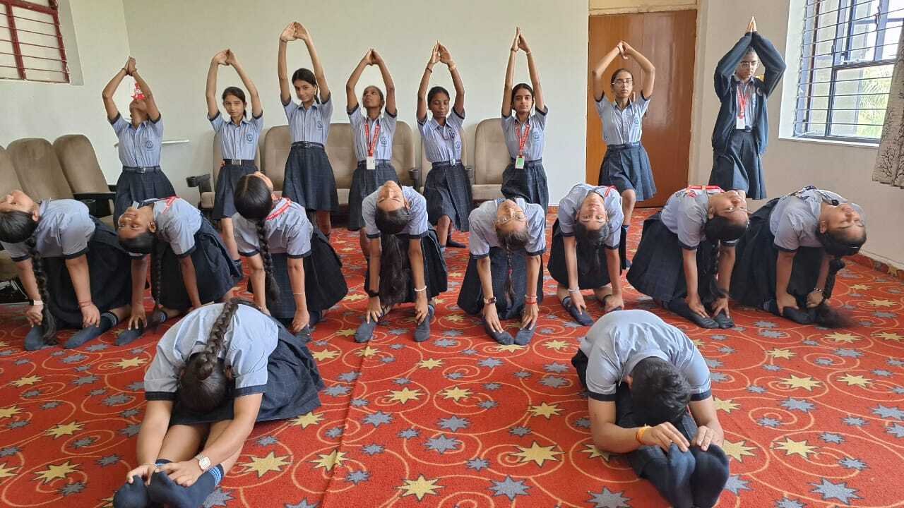 Yoga 2025